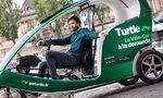 Balade en vélo-cab Turtle : le Gustave Eiffel tour Photos Paris
