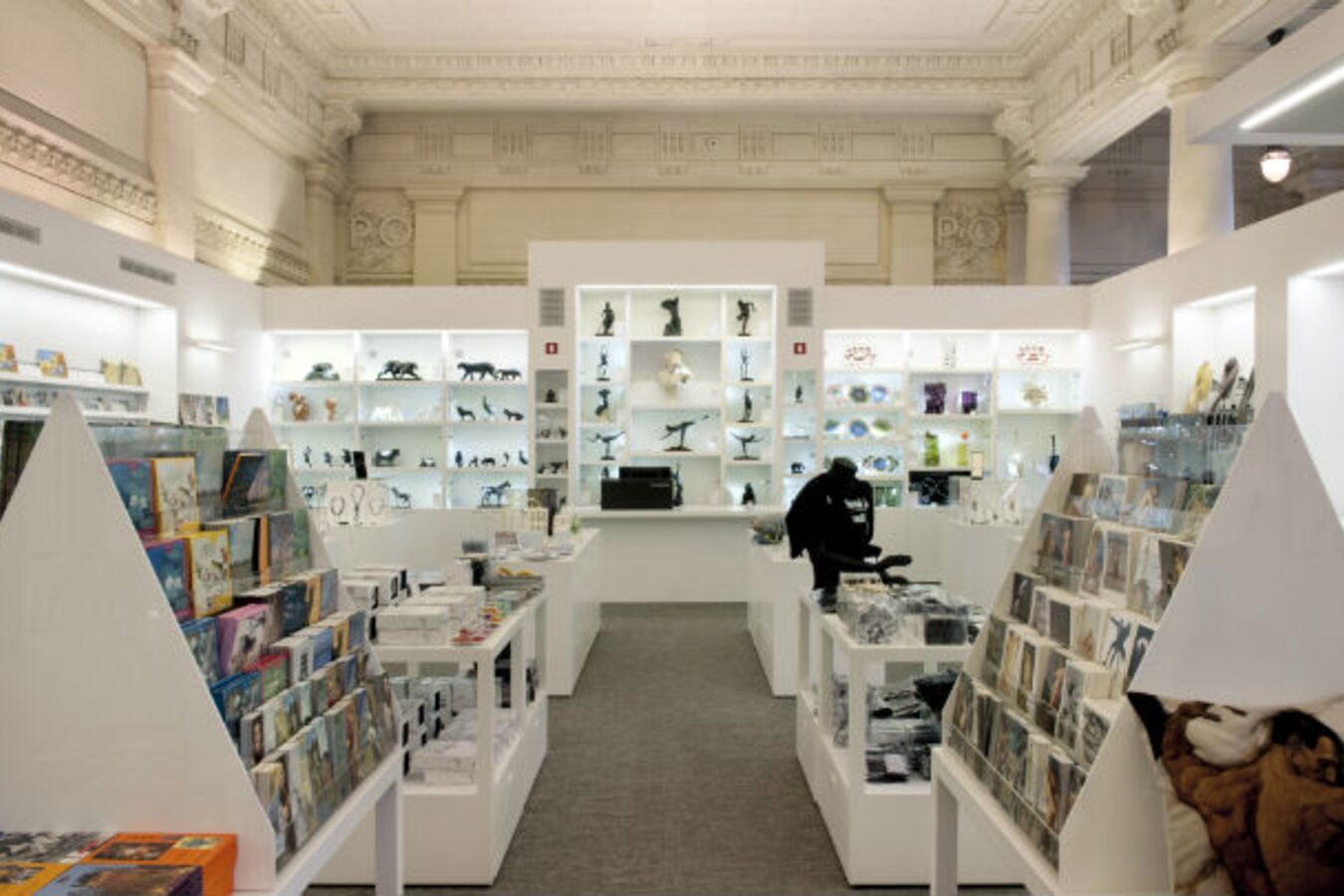 Acheter au musée, les boutiques des musées • Paris Je t'aime - Office