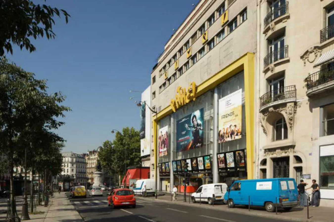 Place de Clichy - Lieux touristiques • Paris Je t'aime - Office de Tourisme