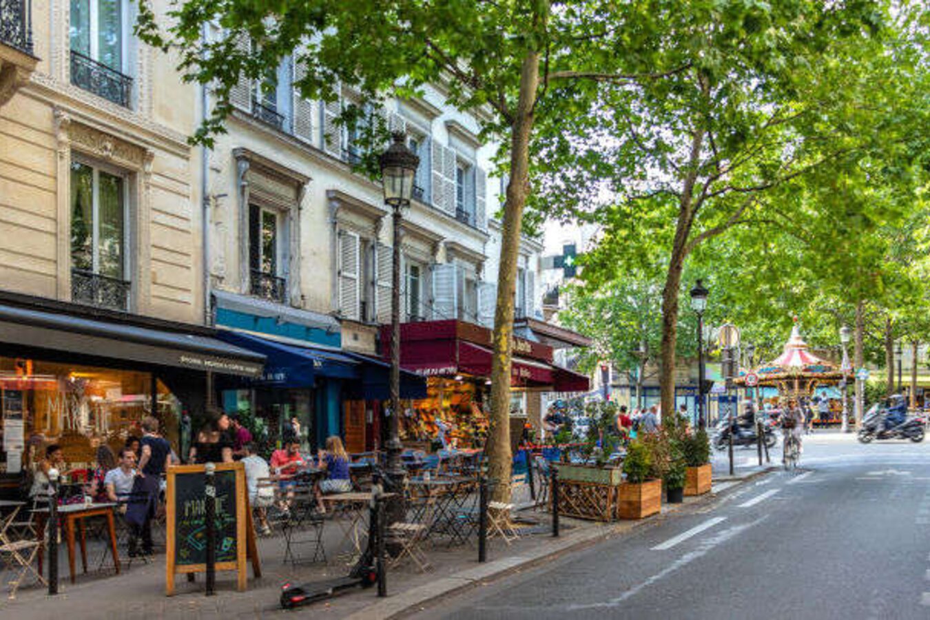 Rue des Martyrs • Paris je t'aime - Tourist office