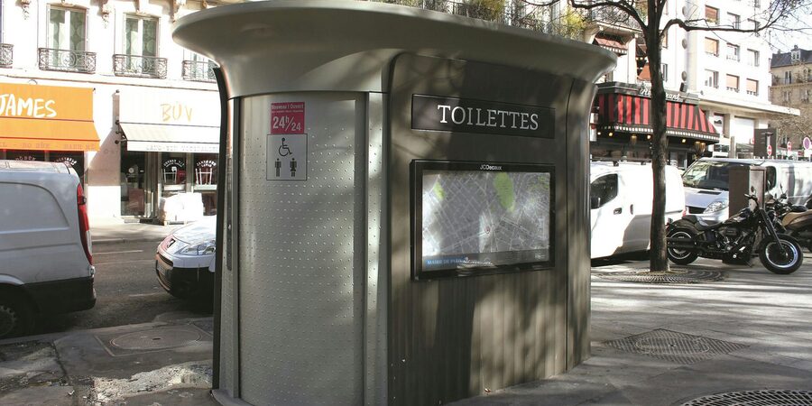 Public toilets in Paris