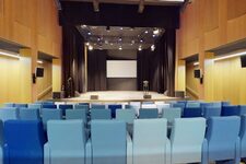 Le Totem - Auditorium rideau ouvert - 2023