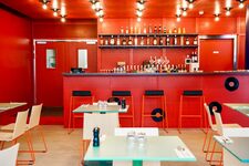 All Suites Appart Hotel & Hotel Paris 13 Porte d'Itale - reception bar - 2024