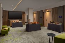 Courtyard-Marriott-Paris-Porte-Versailles-Foyer-1