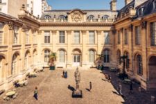 Les Traversées du Marais - Musée d'Art et d'histoire du Judaïsme - Cour intérieure