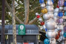 Kiosque Musée d'Orsay - Paris je t'aime - Kiosque Boules
