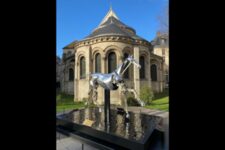 Exposition Zeus au Musée des Arts et Métiers - Zeus sur le Parvis