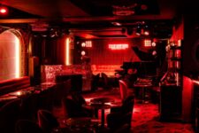 Nonsense Montmartre - Salle Ambiance Rouge
