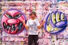 Exposition Beyond the streets Paris - Kenny Scharf in studio - 2026