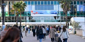Arrivées au salon Rendez-vous en France 2026 au Palais des Expositions à Nice