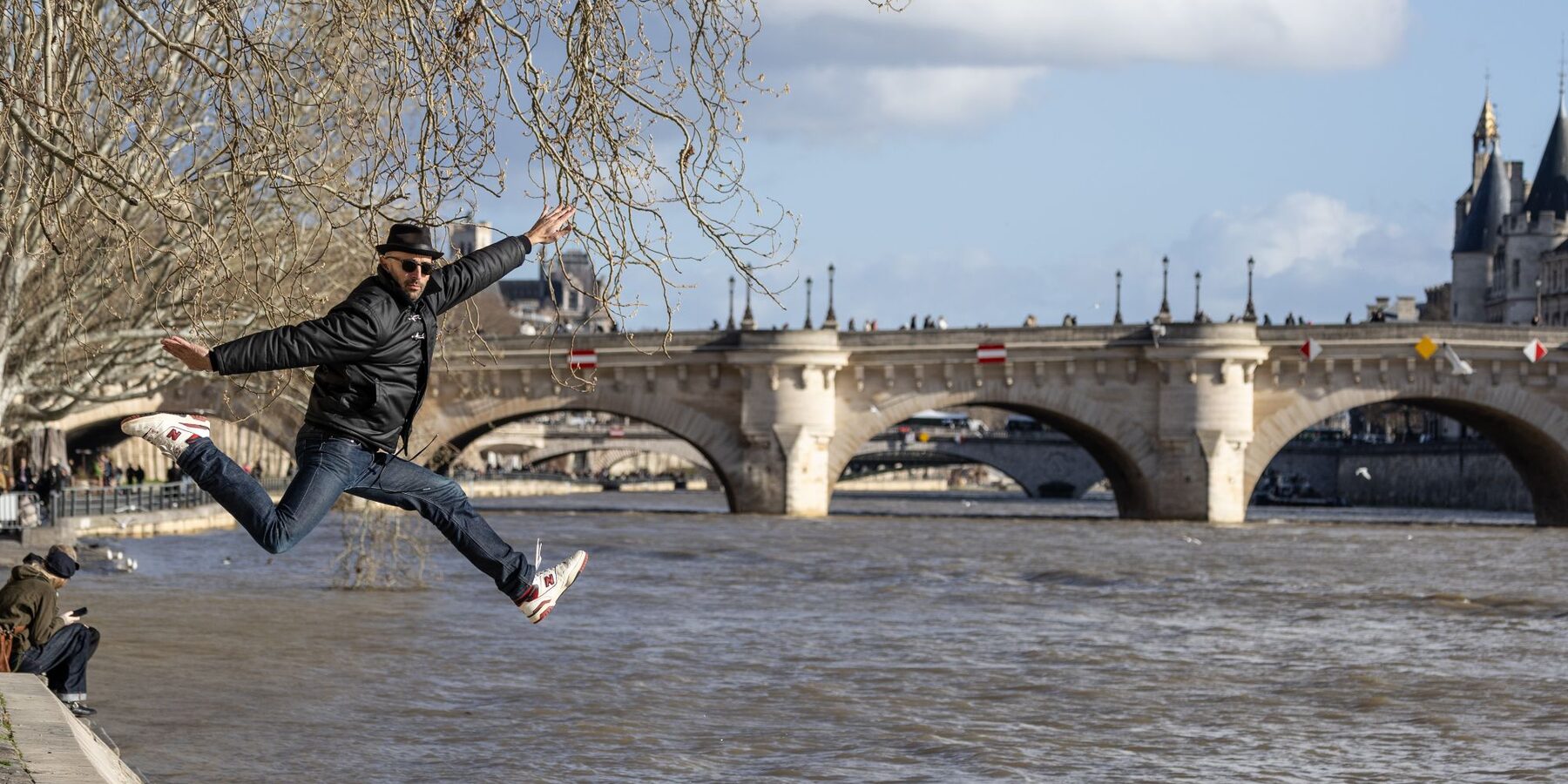 JR Pont Neuf 2026 : Tout sur l'installation La Caverne à Paris