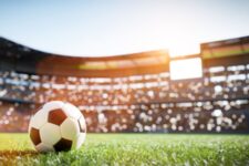 Sport - Ballon de football dans un stade