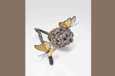 Daniel Brush Nest Nid Papillons Coccinelles, 1990-1992, Or pur acier, Collection photo Ecole des Arts Joailliers