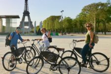 Boutique Tours-The Best Way to See Paris by Bike Eiffel Tower