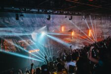 Plenitude Arena-salle de concert bleu
