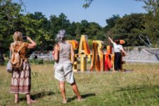 Totem Paris je t'aime x l'EWC - Été 2026 - Parc Floral