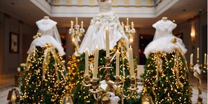 Robes sapins - Sofitel Paris Le Faubourg | 2000x1330 | ©Gabriel Amiand/Sofitel Paris Le Faubourg