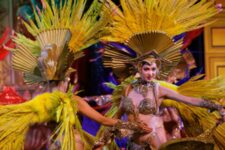 Moulin Rouge - Cléo Lewis on stage