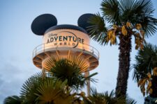 Disney Adventure World - Tour Enseigne