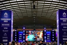 EVO France - joueurs sur scène © NEO | EVO France