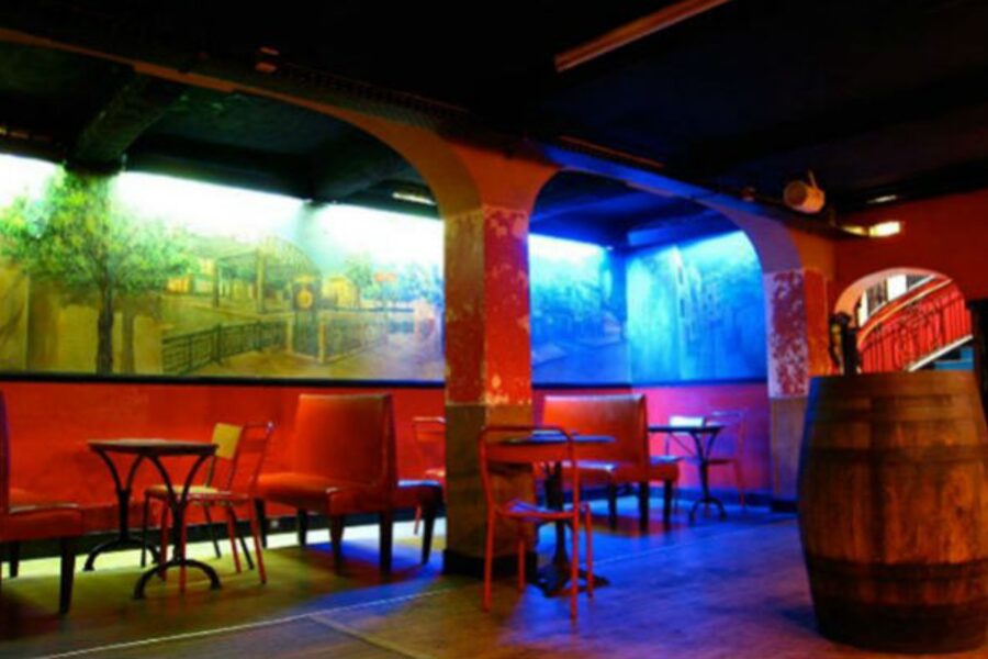 Caring places in Paris for peaceful evenings: inclusive and safe clubs ...
