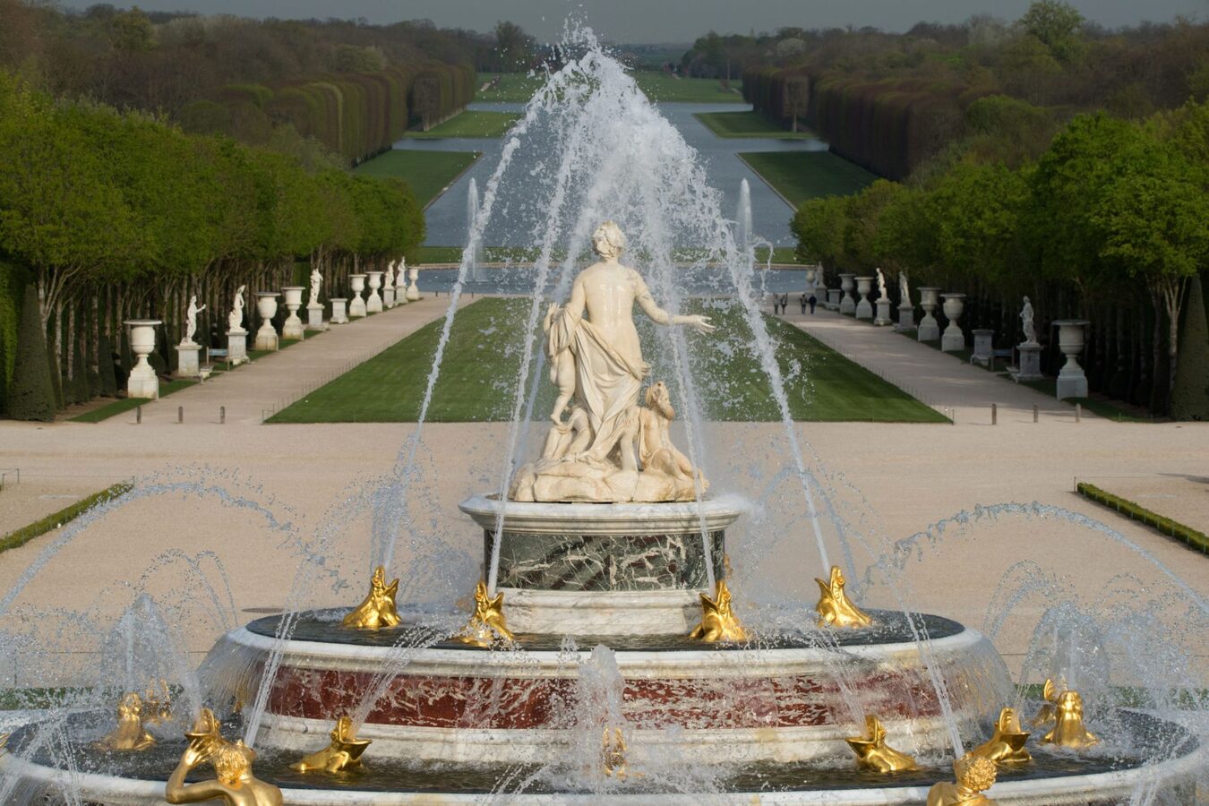 Le Bal du Siècle - Soirée de Danse et Spectacles au Château de Versailles